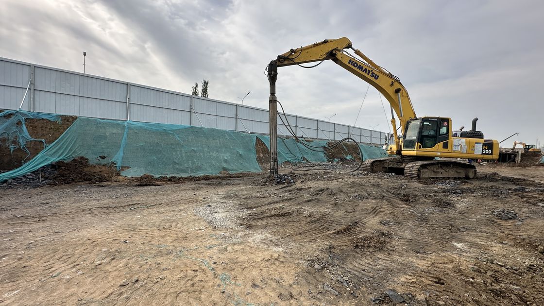 Ép cọc rung đường kính 426mm Vibroflot: Lựa chọn tối ưu để cải thiện nền móng